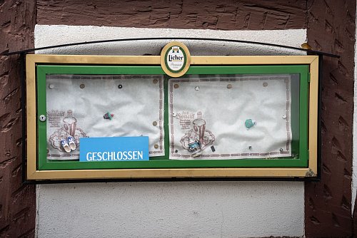 Vor allem die Dienstleistungsbranche ist von Pleiten betroffen. (Symbolbild) - © Frank Rumpenhorst/dpa