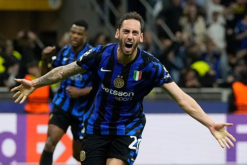 Torschütze zum 2:0 für Inter: Ex-Bundesliga-Profi Hakan Calhanoglu. - © Luca Bruno/AP/dpa