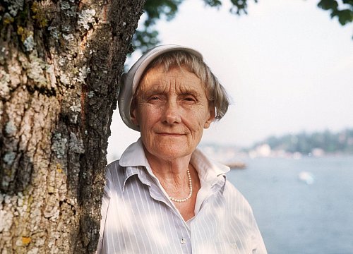 Was würde die 2002 gestorbene Astrid Lindgren wohl über die «Pipi»-Limo denken? (Archivbild) - © Jörg Schmitt/dpa