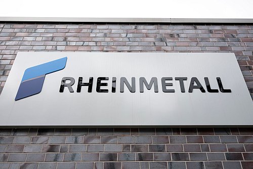 Rheinmetall hat seinen Börsenkurs seit Beginn des Ukraine-Kriegs vervielfacht. (Archivbild) - © Michael Matthey/dpa