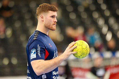 Noch im Flensburg-Trikot: Johannes Golla will Melsungen ärgern. - © Frank Molter/dpa