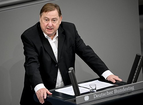 André Hahn (Linke) verlor in der zurückliegenden Wahlperiode seinen Sitz im PKGr, als die Fraktion auseinanderbrach. (Archivbild) - © Britta Pedersen/dpa