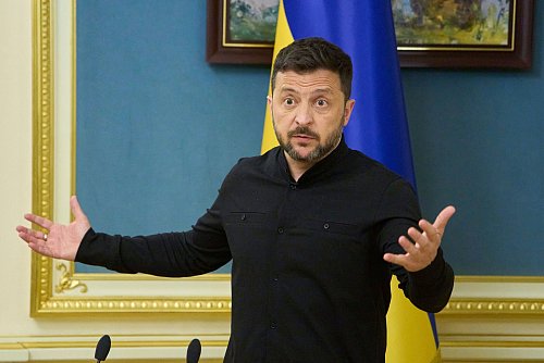Selenskyj geht von einer russischen Sommeroffensive aus. (Archivbild) - © Efrem Lukatsky/AP/dpa