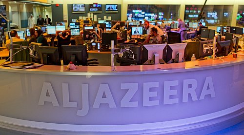 Der arabische Sender Al-Dschasira beklagt die Tötung seines Korrespondenten in Gaza durch Israel. (Archivbild) - © Tim Brakemeier/dpa