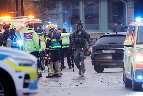 Die Polizei war im schwedischen Örebro im Großeinsatz. - © Kicki Nilsson/TT News Agency/AP/dpa