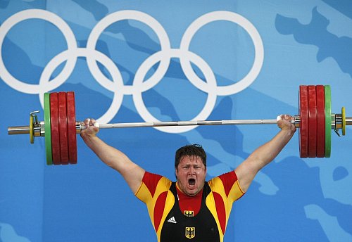 Matthias Steiner gewann 2008 Olympia-Gold. - © picture alliance / Rungroj Yongrit/EPA/dpa