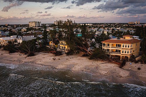 «Helene» hat ganze Landstriche verwüstet. - © Dave Decker/ZUMA Press Wire/dpa