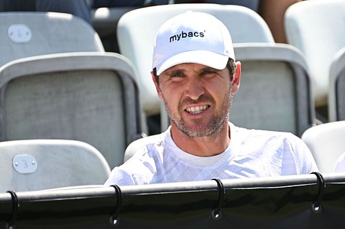 Mischa Zverev sitzt häufig bei Matches seines Bruders auf der Tribüne in der Box. - © Marijan Murat/dpa