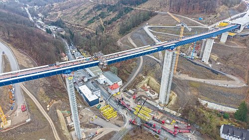 Blick auf die Baustelle im Februar. (Archivbild) - © Alex Talash/dpa