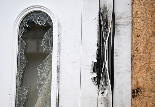 Spurensuche nach Todesschüssen in Bad Friedrichshall. - © Bernd Weißbrod/dpa
