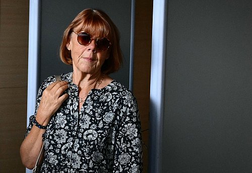 Das Opfer in dem aufsehenerregenden Missbrauchsprozess in Avignon will, dass die Verhandlung öffentlich stattfindet. - © Christophe Simon/AFP/dpa