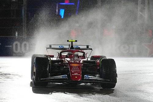 Für Lewis Hamilton lief es gar nicht, er wurde Letzter. - © Eric Gay/AP/dpa