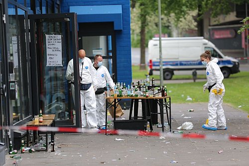 Nach einer als Terrorangriff eingestuften Tat in Bielefeld suchen die Ermittler nach zwei verschwundenen Handys. (Archivbild) - © Christian Müller/Christian Müller TV/dpa