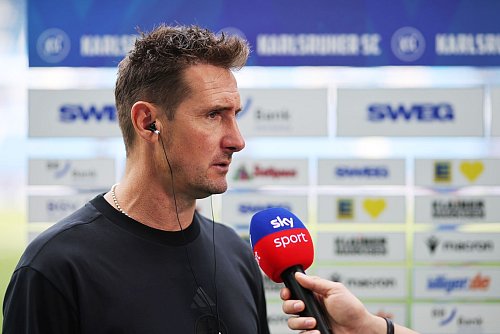 Unter Druck: Ex-Weltmeister Miroslav Klose. - © Philipp von Ditfurth/dpa