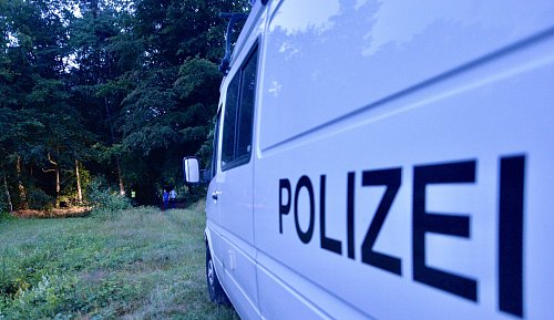 Auf einer Lichtung inmitten eines Wäldchens in Kölkebeck wird Mitte Juli die Leiche von Marion S. gefunden. - © Wolfgang Wotke