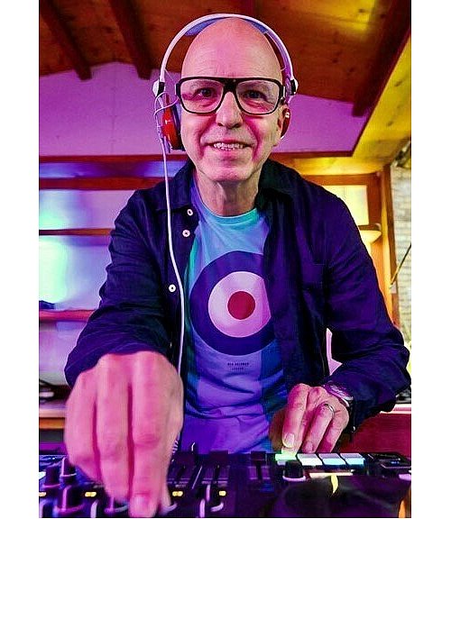 "Herrr Stuke" sorgt an allen vier Tagen für den passenden Sound hinterm DJ-Pult. - © Herrr Stuke