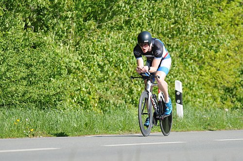Gut unterwegs: Beim Radfahren brachte sich Amadeus Hegenbart in Position. - © Marc Uthmann