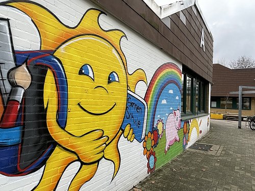 Der mit Abstand größte Grundschulstandort in Versmold, die Sonnenschule, verzeichnet überraschend wenig Anmeldungen. - © Tasja Klusmeyer