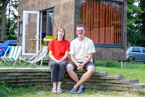 Berit und Alexander Polomka haben in Versmold-Peckeloh eine Tinyhouse-Ferienanlage eröffnet. - © Andre Schneider