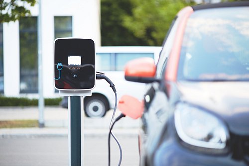 Dreh- und Angelpunkt fürs Linien-E-Carsharing ist in Borgholzhausen die Mobilstation. Nun kommt der Künsebecker Bahnhof als Drehkreuz hinzu - © Symbolfoto Pixabay