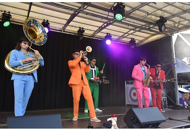 September 2025: Steinhagen hat eine neue Heidekönigin