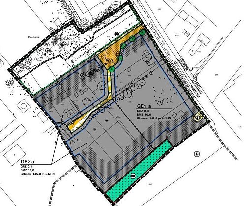 Die Hallenstraße (gelb markiert) wird im Bereich des künftigen Autohauses nach Norden verschoben und erschließt das Gewerbegebiet. Auf dem Abschnitt GE1 a an der Brackweder Straße würde sich Recker ansiedeln, die 1,2 Hektar reichen bis zur gepunkteten Linie. Angrenzend hat Durkopp seine Immobilie. Das Gebiet GE2 wird die Stadt entwickeln und vermarkten. - © Tischmann/Loh