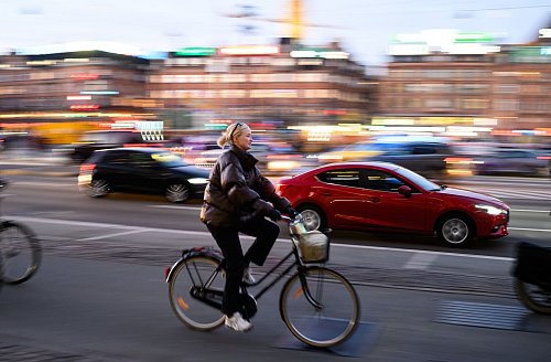 Mit gutem Beispiel voran: Das Radwegenetz in Kopenhagen ist bereits sehr gut ausgebaut und bietet Sicherheit für Radfahrer. - © Bernd von Jutrczenka/dpa