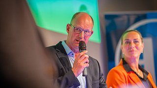 Zahlreiche Besucher beim großen HK-Live-Event zur Wahl 2025