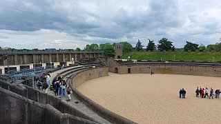Einblicke in Park und Museum