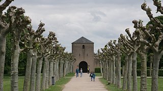 Einblicke in Park und Museum