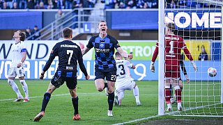 SC Paderborn gegen Arminia Bielefeld