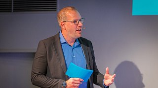 Zahlreiche Besucher beim großen HK-Live-Event zur Wahl 2025
