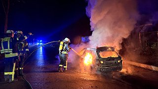 Autobrand an der Waldbadstraße