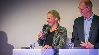 Zahlreiche Besucher beim großen HK-Live-Event zur Wahl 2025