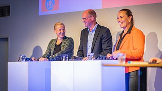 Zahlreiche Besucher beim großen HK-Live-Event zur Wahl 2025