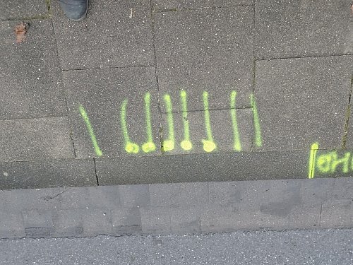 An der viel befahrenen Straße in Versmold gibt es bald Veränderungen. - © Andre Schneider