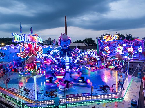 Breakdance und Big Monster drehten sich beim "Ferdi Fuchs Sommerzauber". - © Stockmeyer