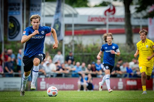 Nach Einsätzen in der norwegischen U20, wurde Jonathan Norbye (l.) nun für die U21 seines Heimatlandes nominiert. - © Sarah Jonek