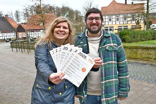 Jeannine Gehle und Florian Polkowski planen das ganze Jahr über Veranstaltungen für Steinhagen. - © Jonas Damme