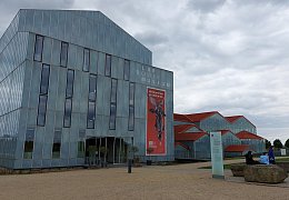 Einblicke in Park und Museum