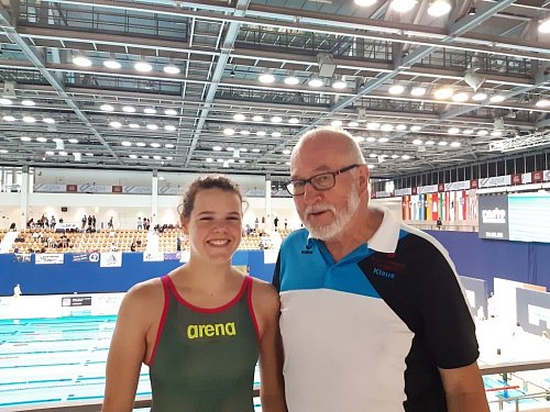 Rechtzeitig fit geworden: Johanna Heidemann war kurz vor der DM am Blinddarm operiert worden. Trotzdem setzte Trainer Klaus Völcker auf sie als Startschwimmerin der Lagenstaffel. - © SCSA