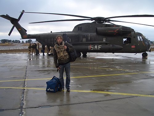 Zwischenstation Usbekistan: Ben Wadewitz ist dort gelandet, um mit dem Hubschrauber weiter nach Afghanistan ins Lager der Bundeswehr zu fliegen. - © Foto: Ben Wadewitz