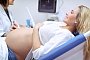 RECORD DATE NOT STATED Cheerful pregnant woman on ultrasound, joyful future mother checking health - IMAGO/ingimage RECORD DATE NOT STATED Cheerful pregnant woman on ultrasound, joyful future mother checking health - IMAGO/ingimage
