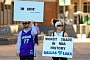 Fan-Protest gegen Doncic-Wechsel - Elias Valverde II/The Dallas Morning News/AP/dpa
