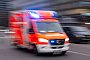 Krankenwagen im Einsatz - Monika Skolimowska/dpa Krankenwagen im Einsatz - Monika Skolimowska/dpa