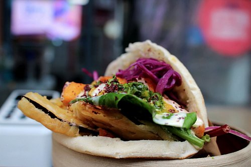 Eine "kulinarische Weltreise" verspricht die Flora Westfalica für das dreitägige Streetfood-Festival Anfang Mai. - © Pixabay