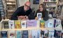HK+ | Kreatives Geschenk: Duo übernimmt für einen Tag Buchhandlung in Versmold